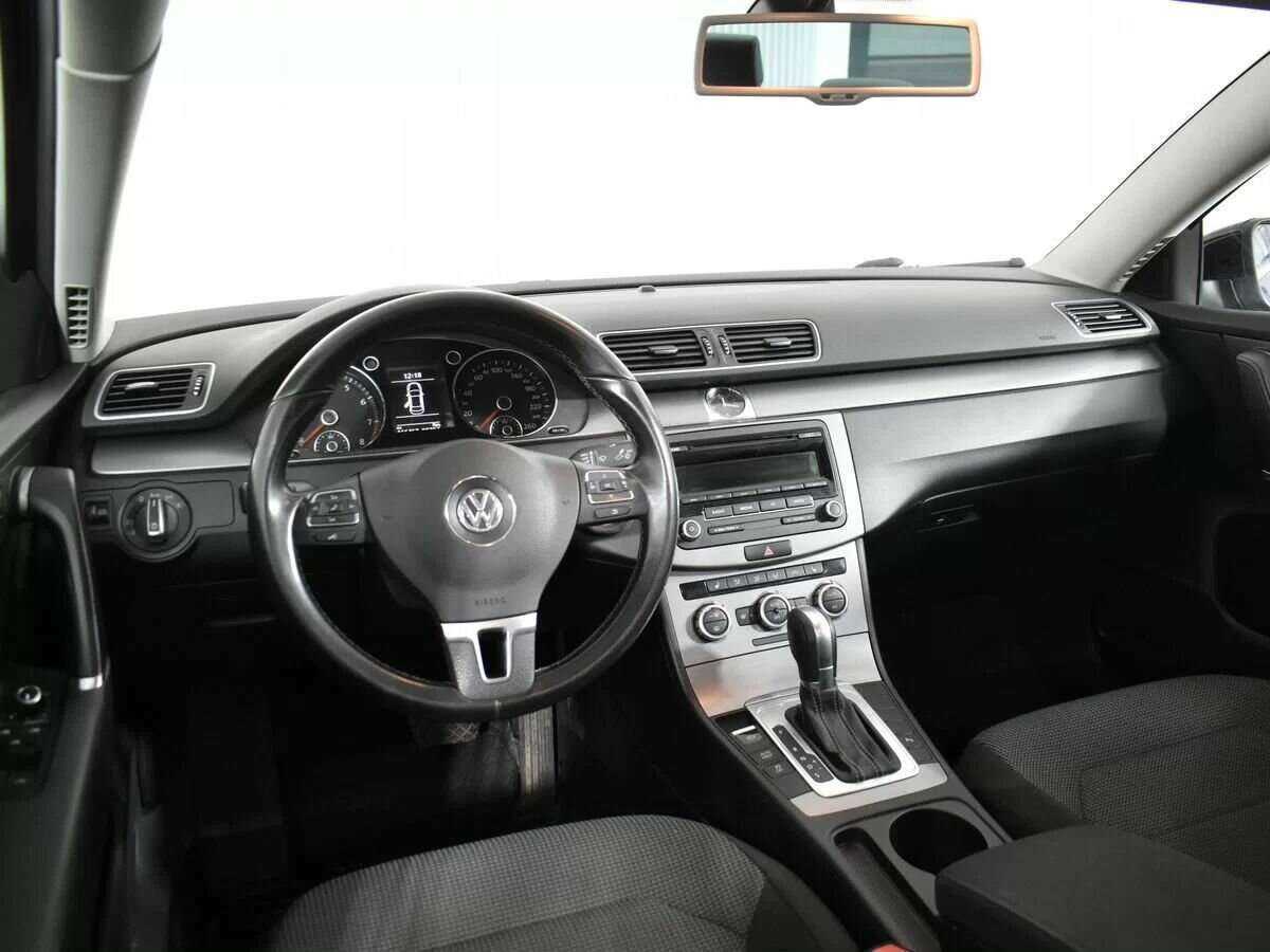 Volkswagen Passat, 2014 - Фото №13