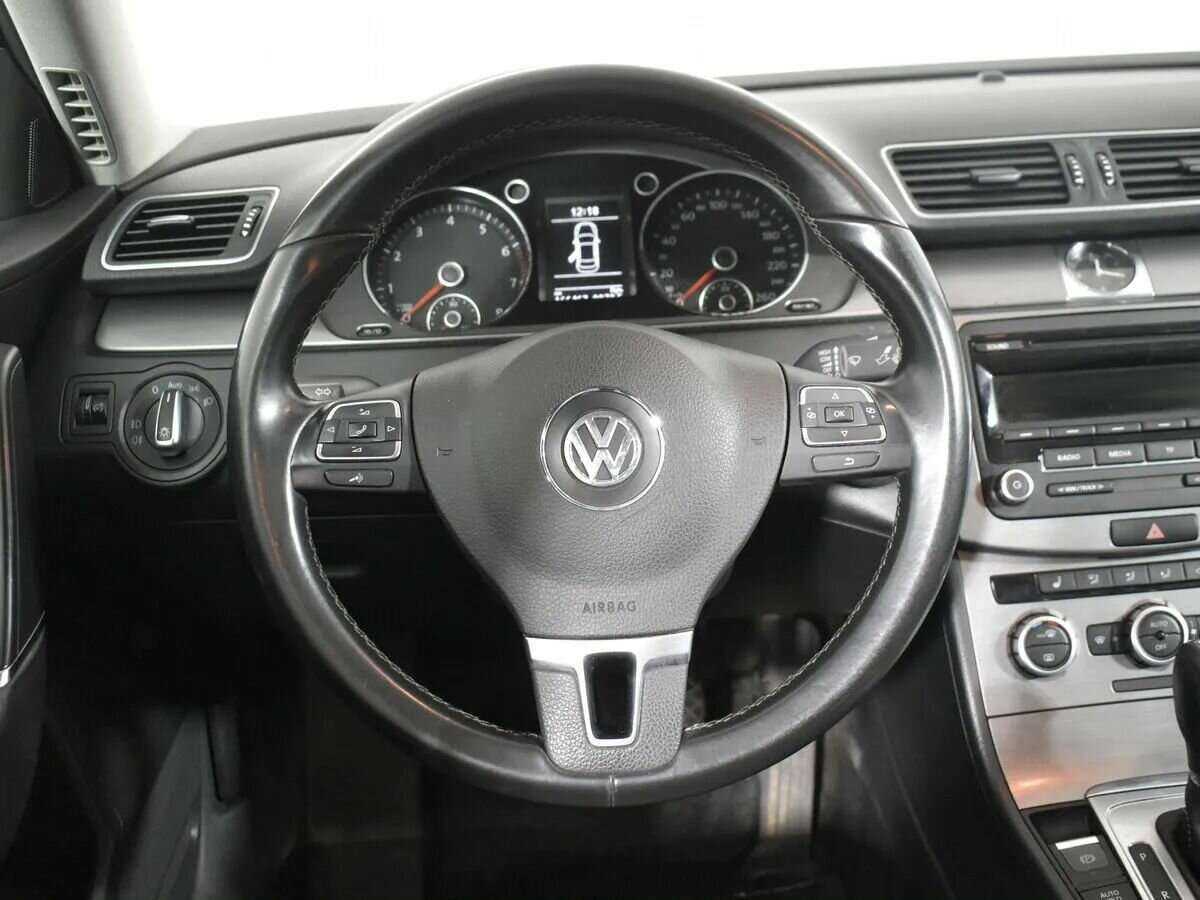 Volkswagen Passat, 2014 - Фото №14