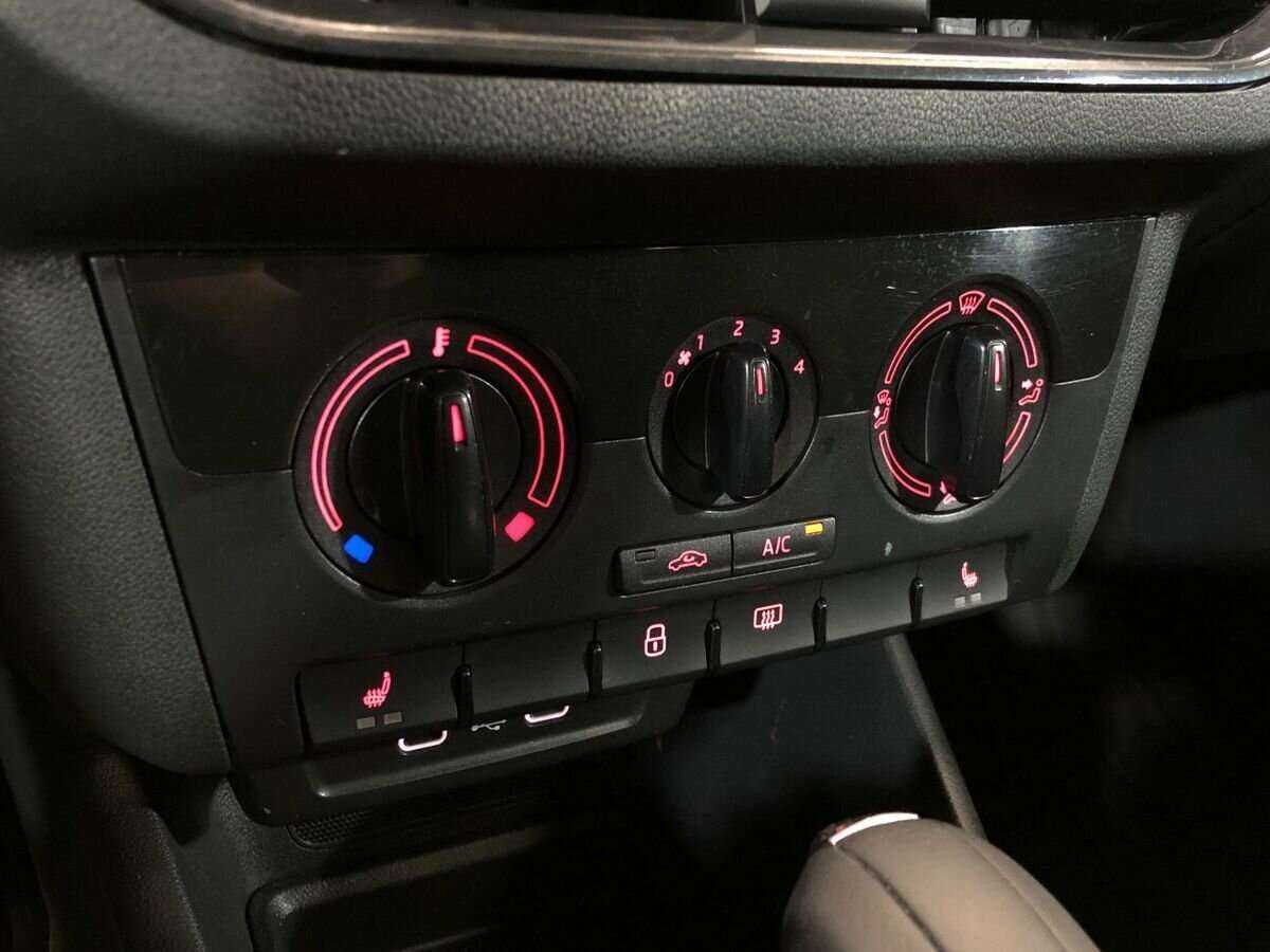 Volkswagen Polo, 2020 - Фото №13