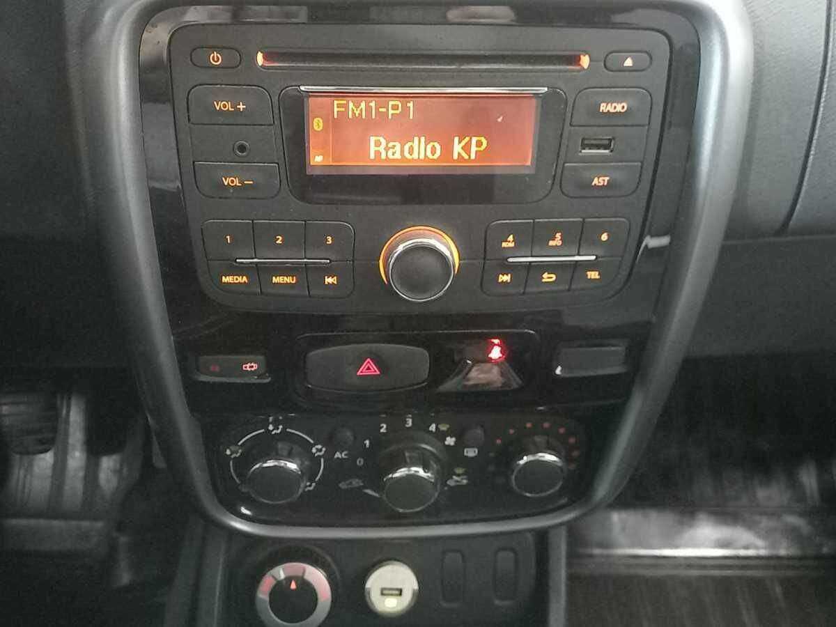 Renault Duster, 2012 - Фото №12