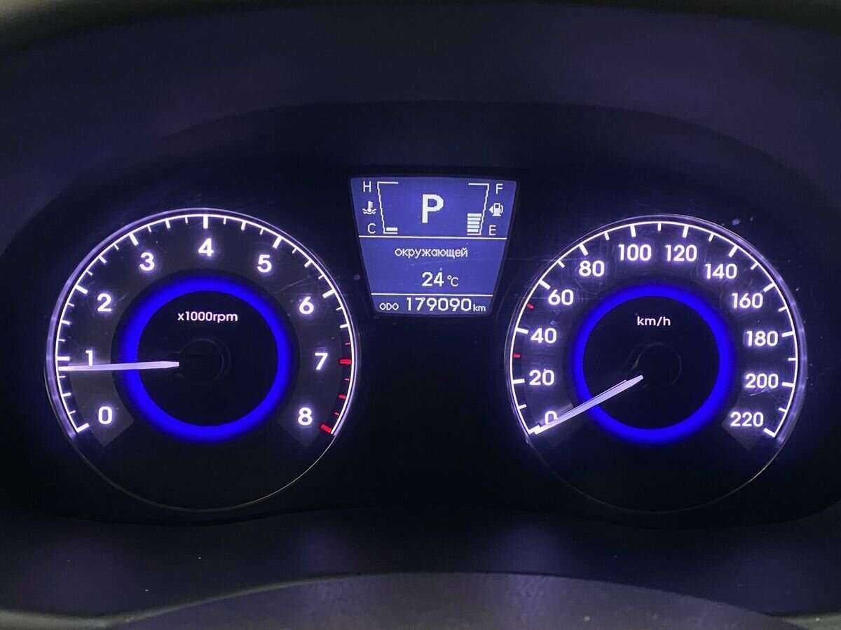 Hyundai Solaris, 2012 - Фото №12