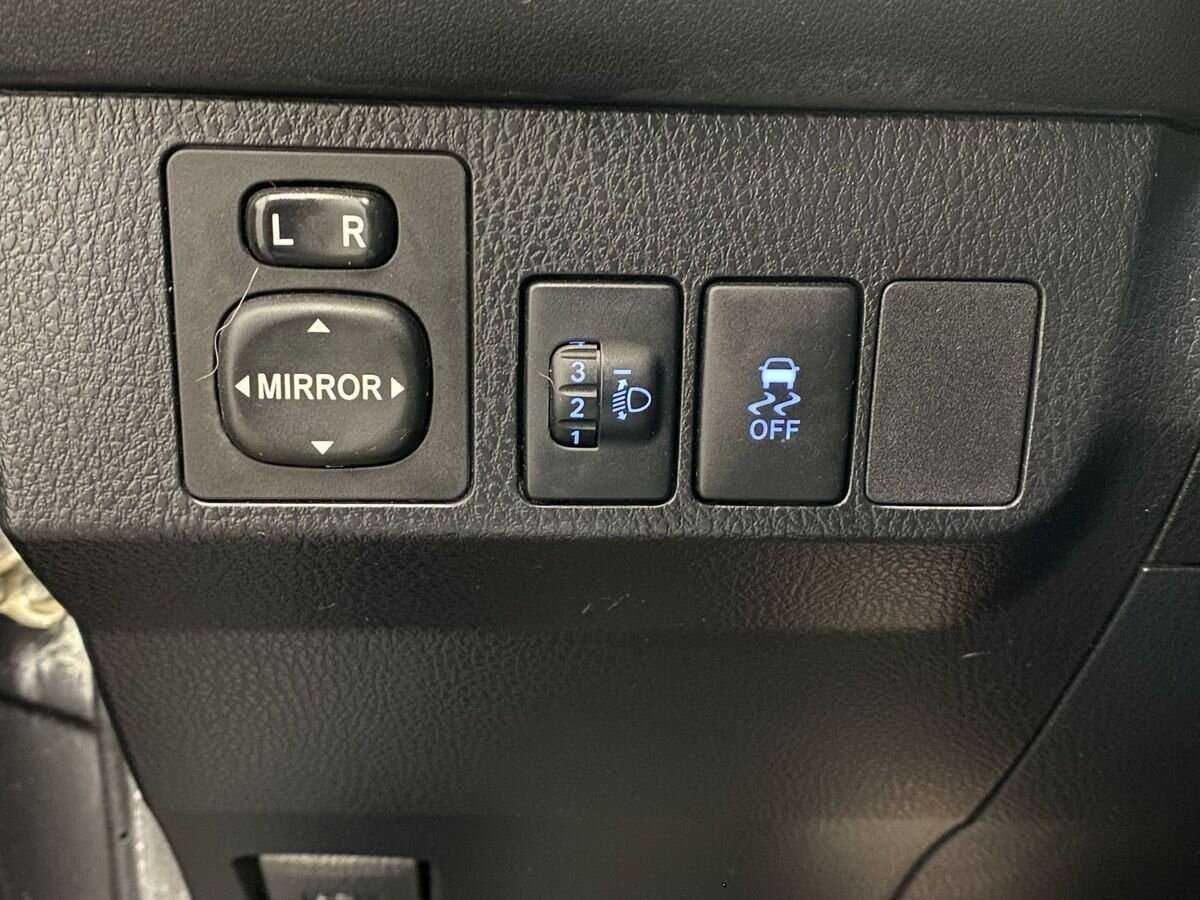 Toyota RAV4, 2014 - Фото №13