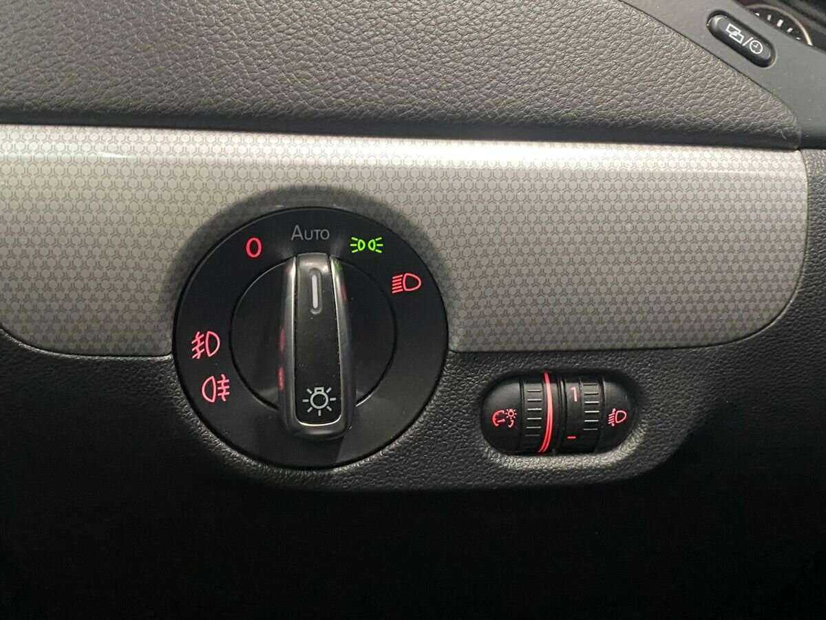 Volkswagen Jetta, 2013 - Фото №14