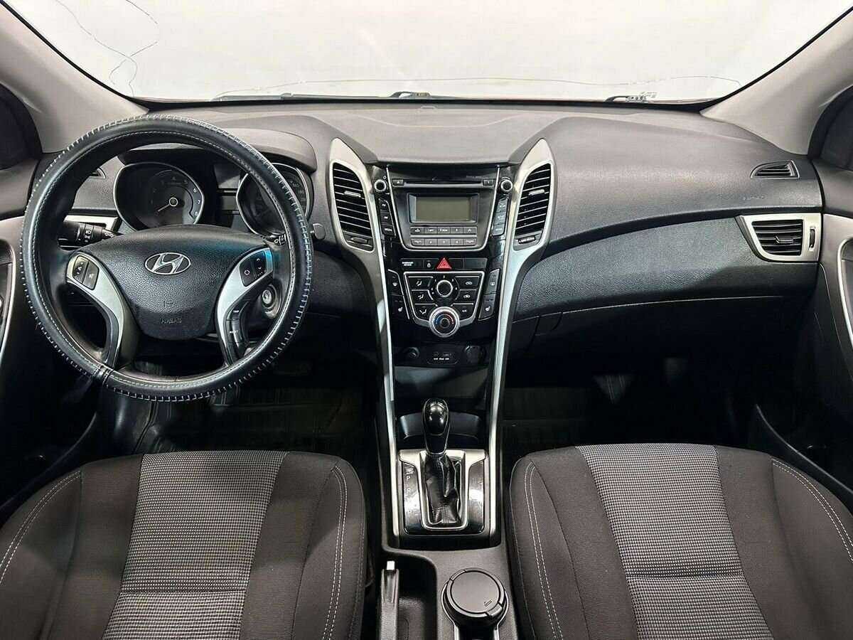 Hyundai i30, 2012 - Фото №8