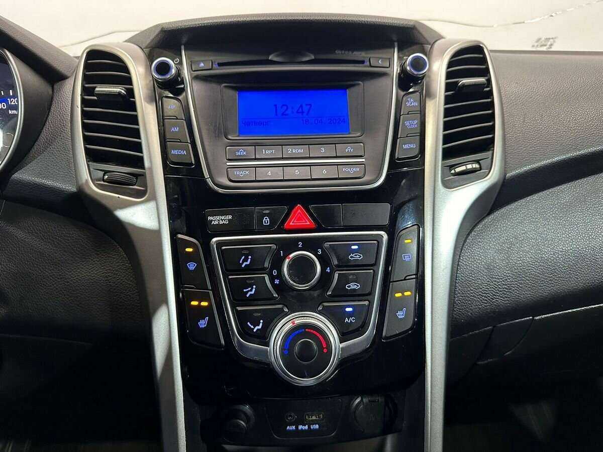 Hyundai i30, 2012 - Фото №12