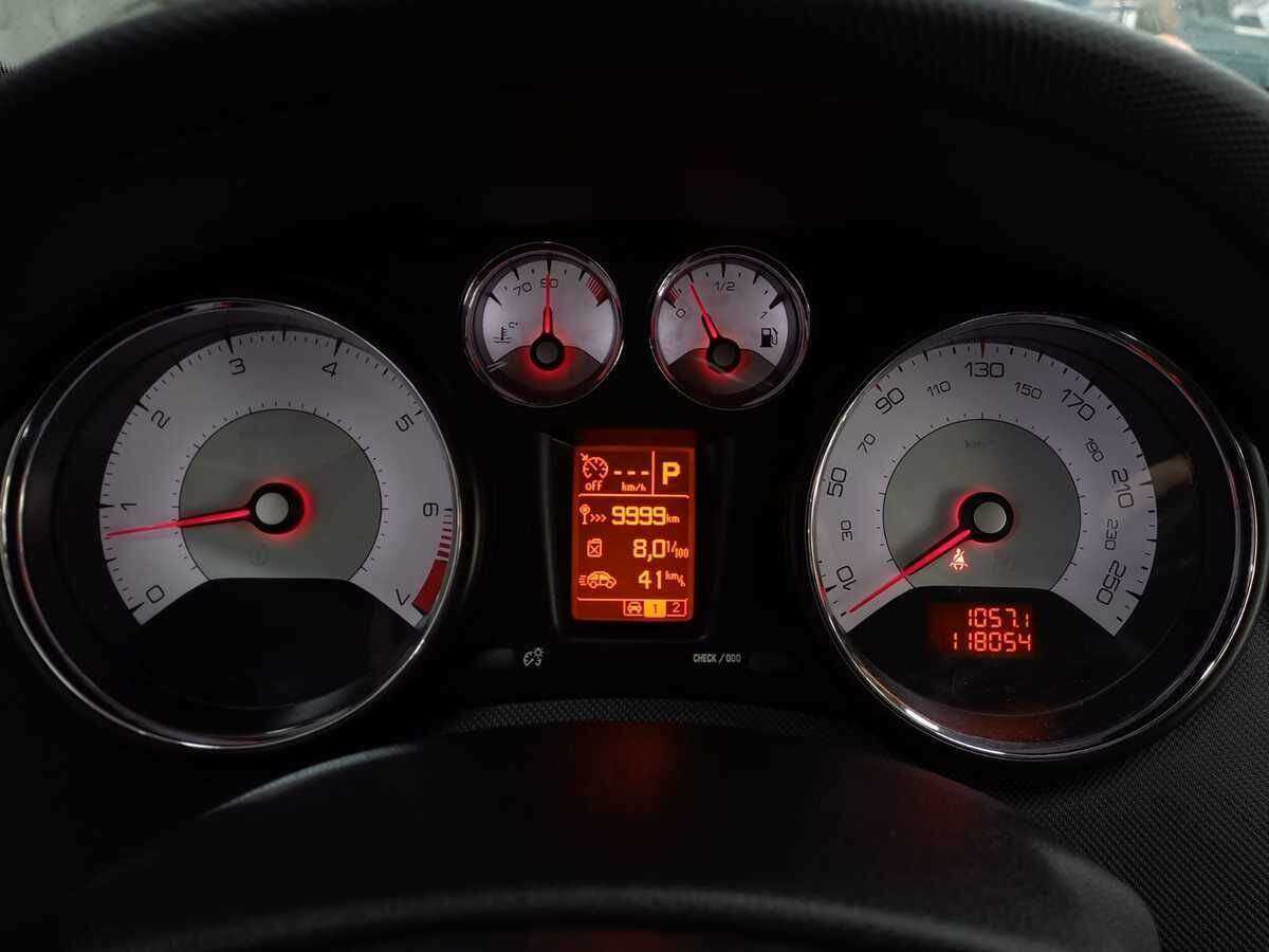 Peugeot 408, 2016 - Фото №11