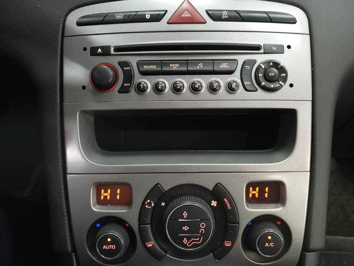 Peugeot 408, 2016 - Фото №13