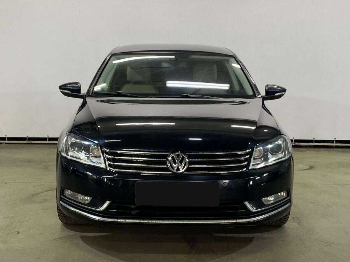 Volkswagen Passat, 2012 - Фото №1