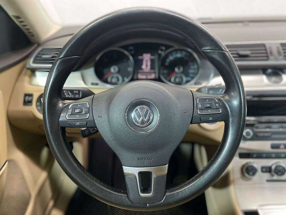 Volkswagen Passat, 2012 - Фото №9
