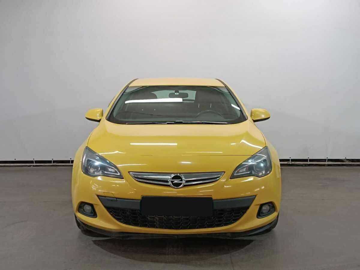 Opel Astra GTC, 2013 - Фото №1