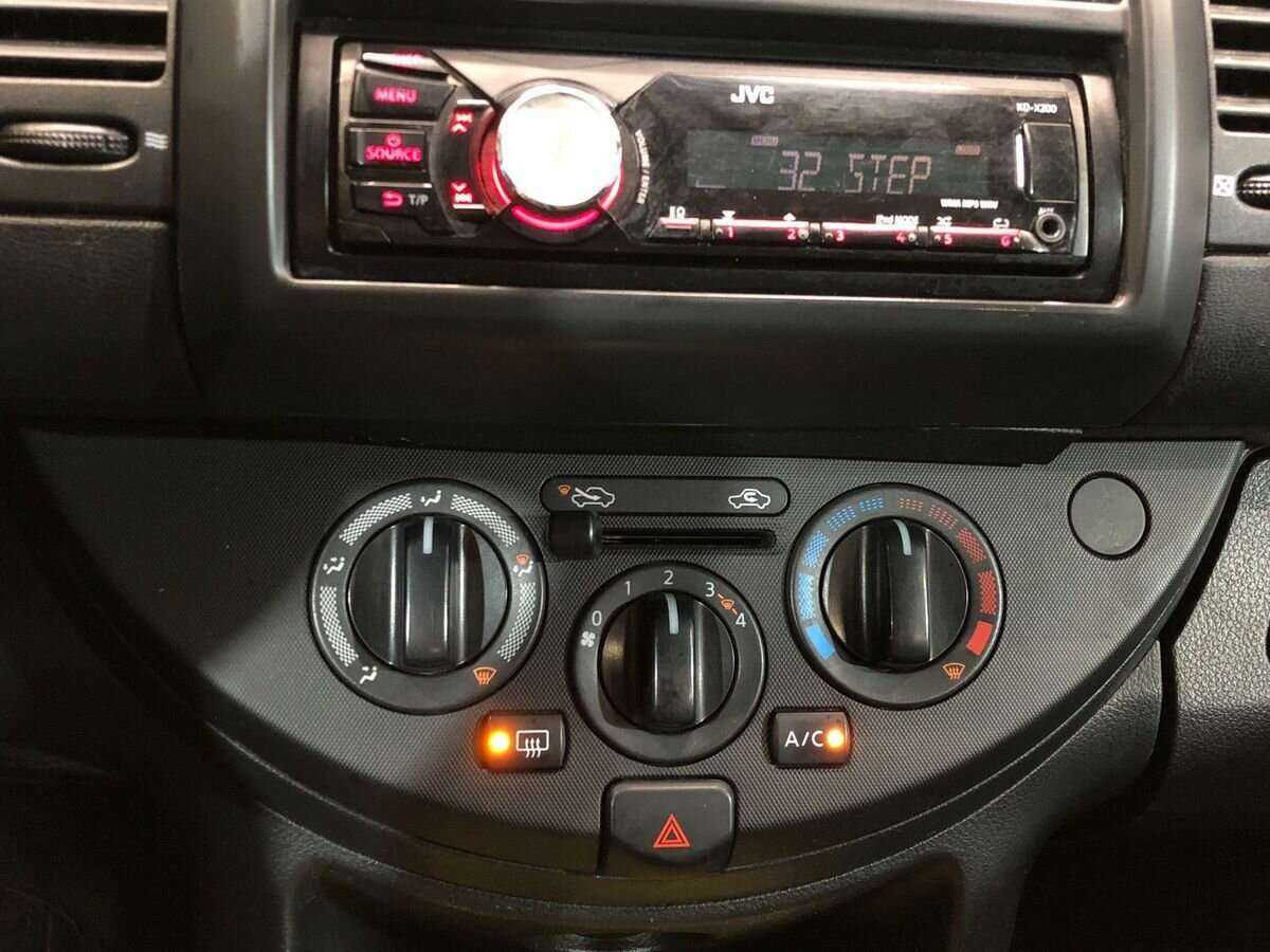 Nissan Note, 2013 - Фото №13