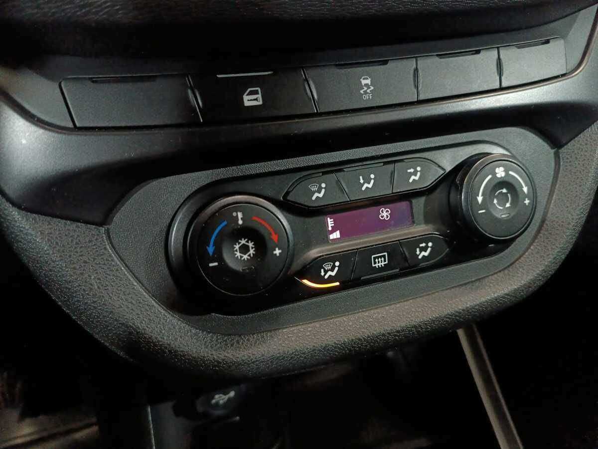 Lada (ВАЗ) Vesta, 2018 - Фото №14