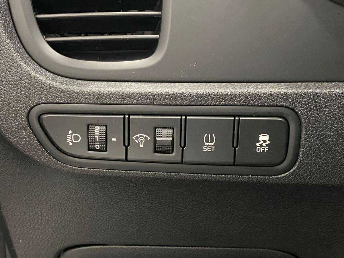 Kia Rio X-Line, 2019 - Фото №16