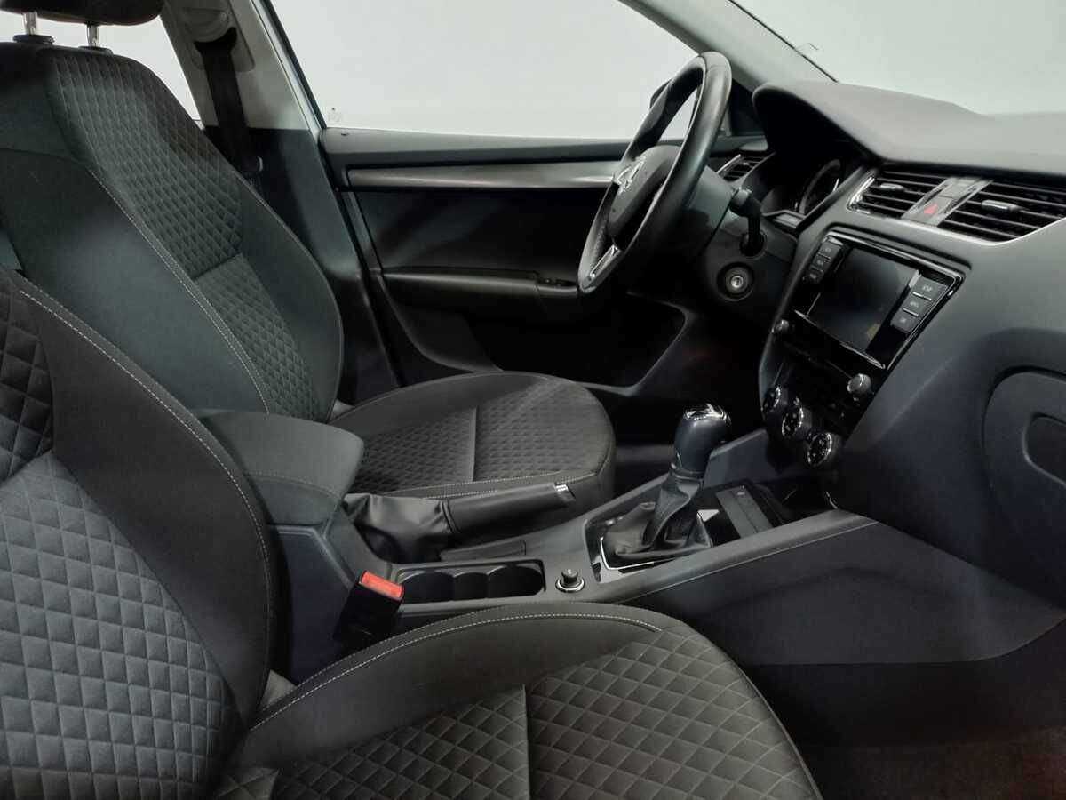 Skoda Octavia, 2018 - Фото №9