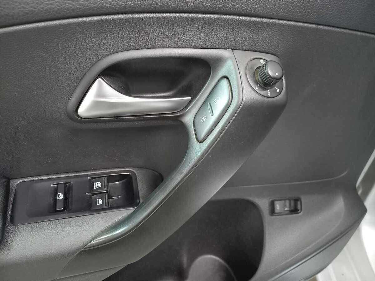 Volkswagen Polo, 2013 - Фото №13