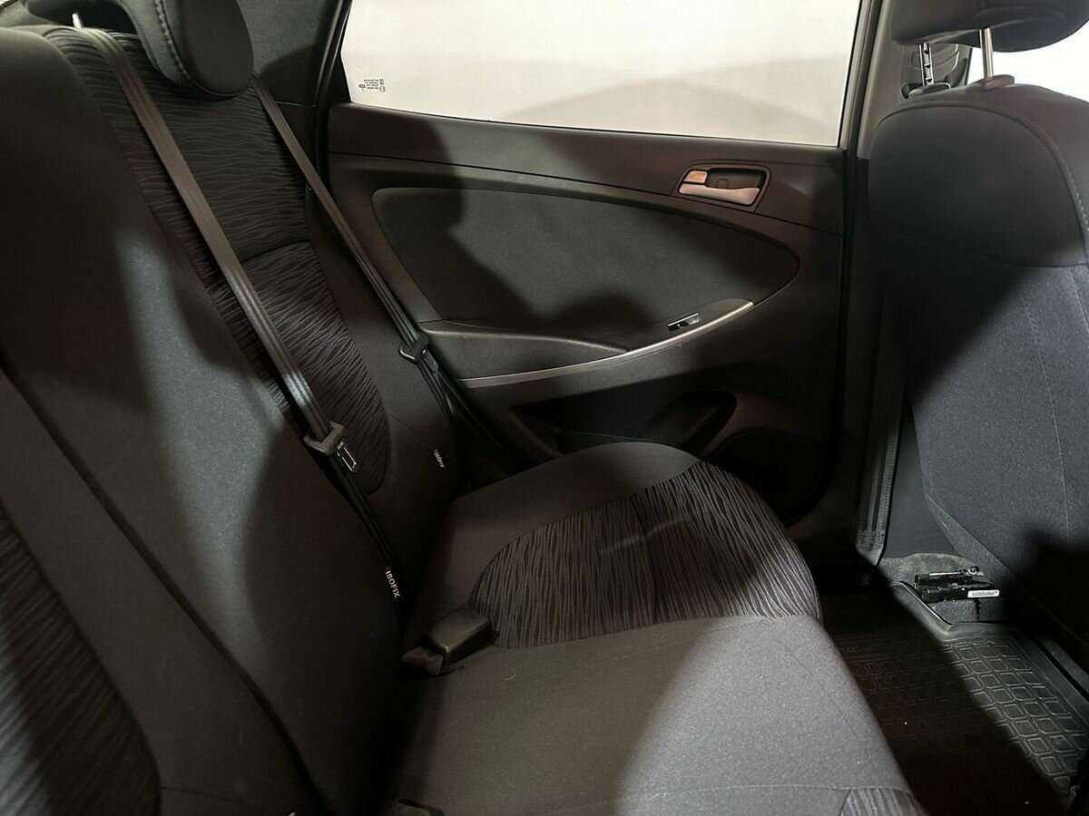 Hyundai Solaris, 2015 - Фото №11