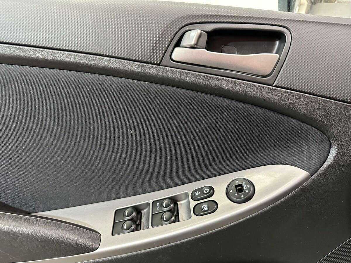 Hyundai Solaris, 2015 - Фото №13