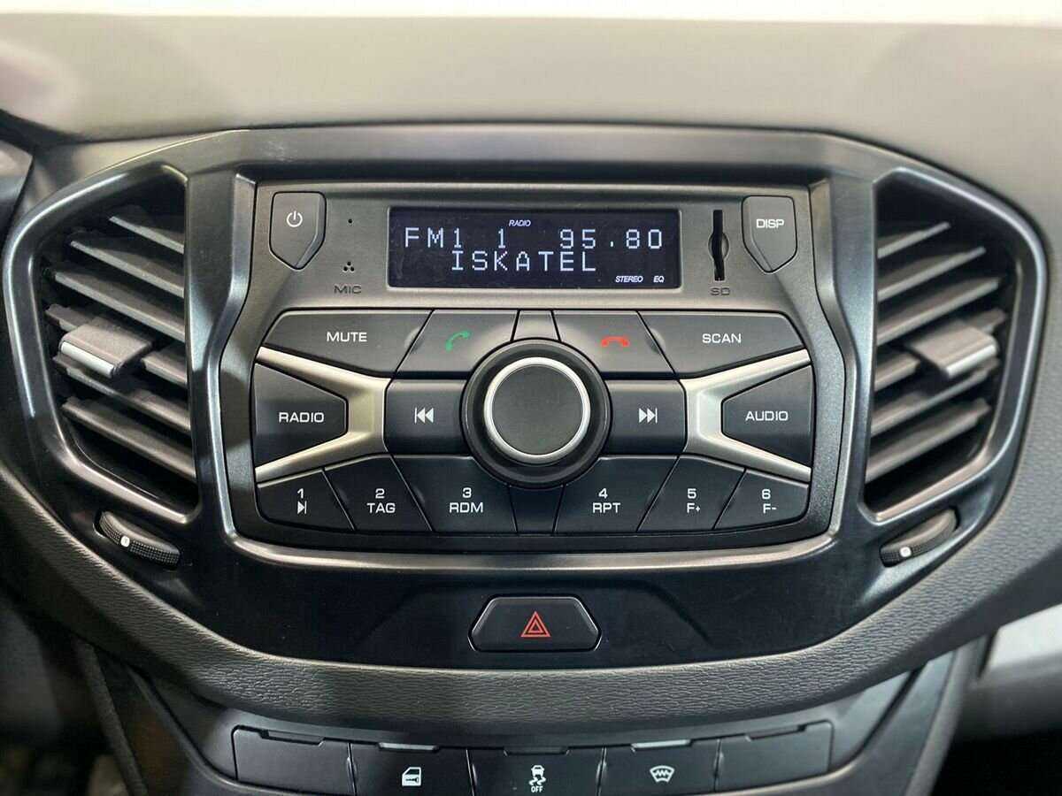 Lada (ВАЗ) Vesta, 2021 - Фото №13