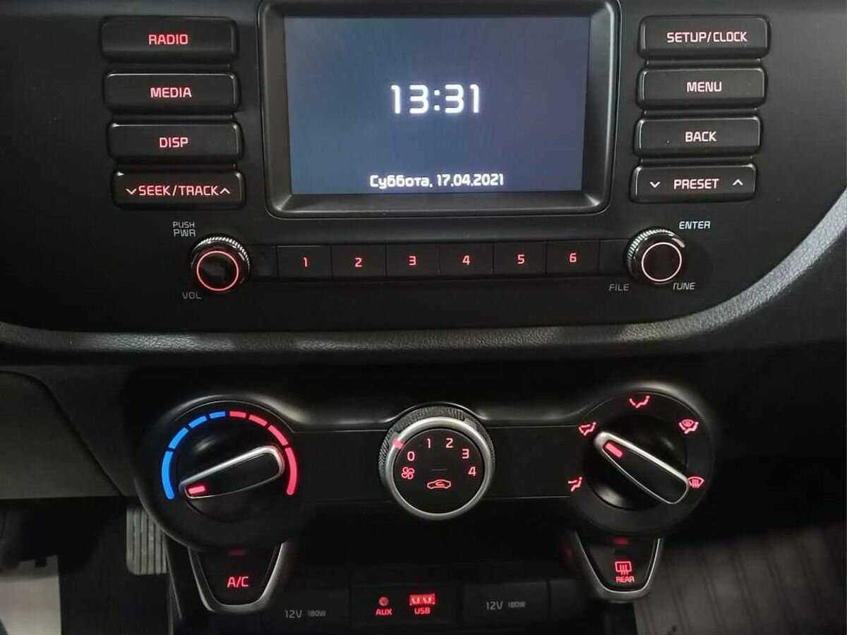 Kia Rio X-Line, 2018 - Фото №15