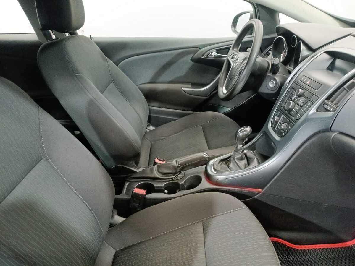 Opel Astra GTC, 2012 - Фото №8