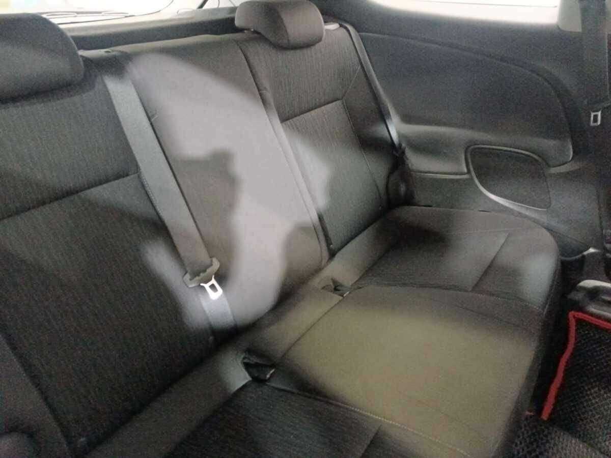 Opel Astra GTC, 2012 - Фото №9