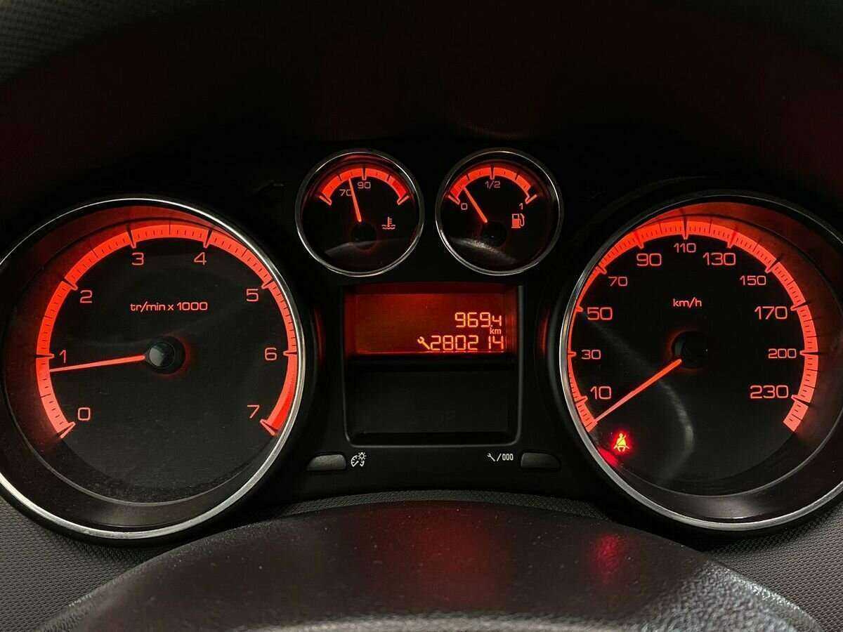 Peugeot 408, 2012 - Фото №11