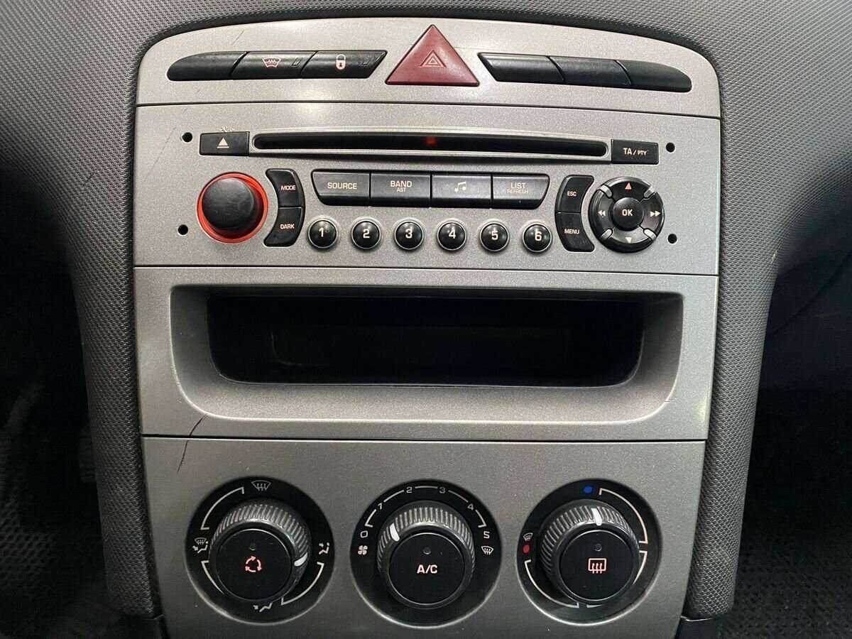 Peugeot 408, 2012 - Фото №13