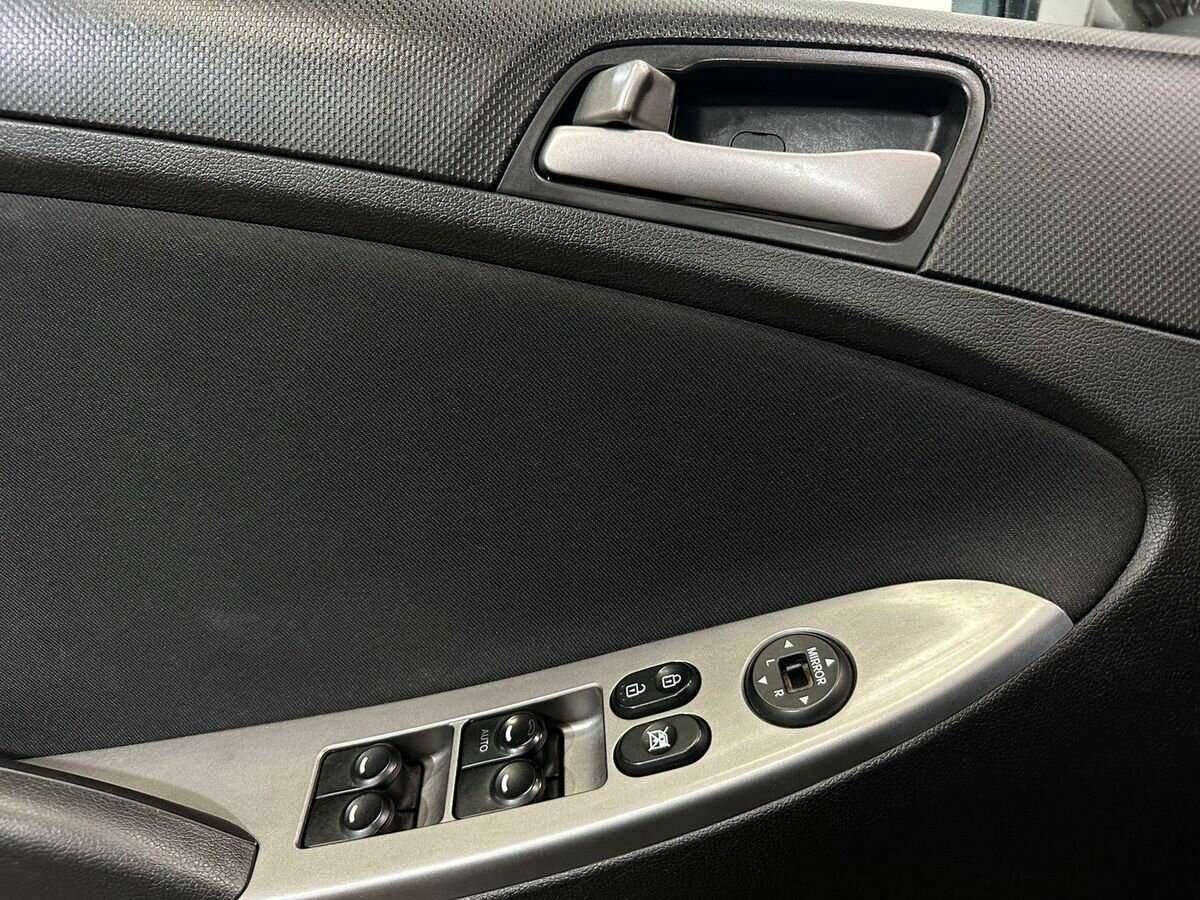 Hyundai Solaris, 2015 - Фото №13