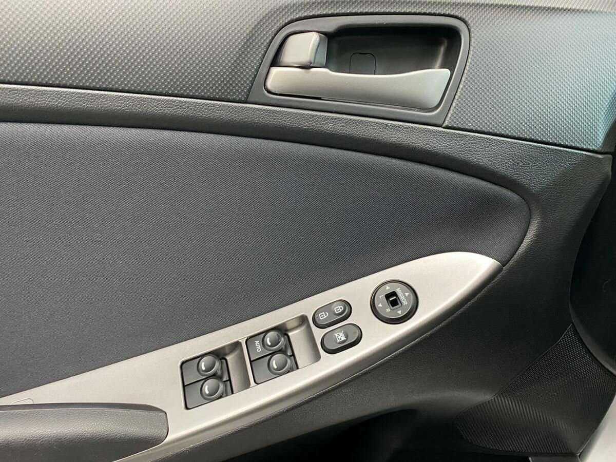 Hyundai Solaris, 2015 - Фото №15