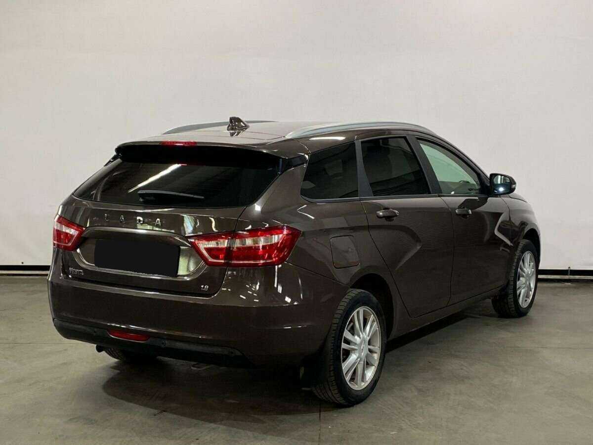 Lada (ВАЗ) Vesta SW, 2018 - Фото №4