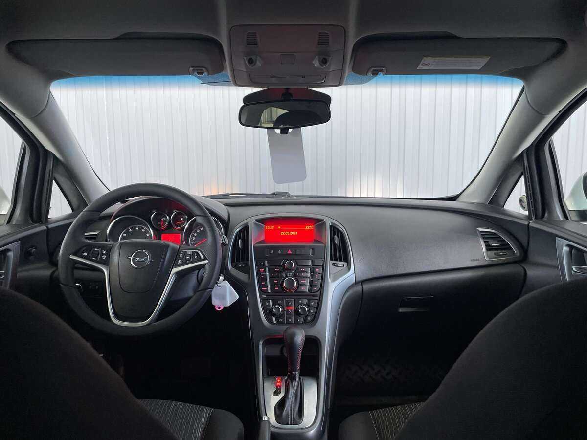 Opel Astra, 2012 - Фото №8