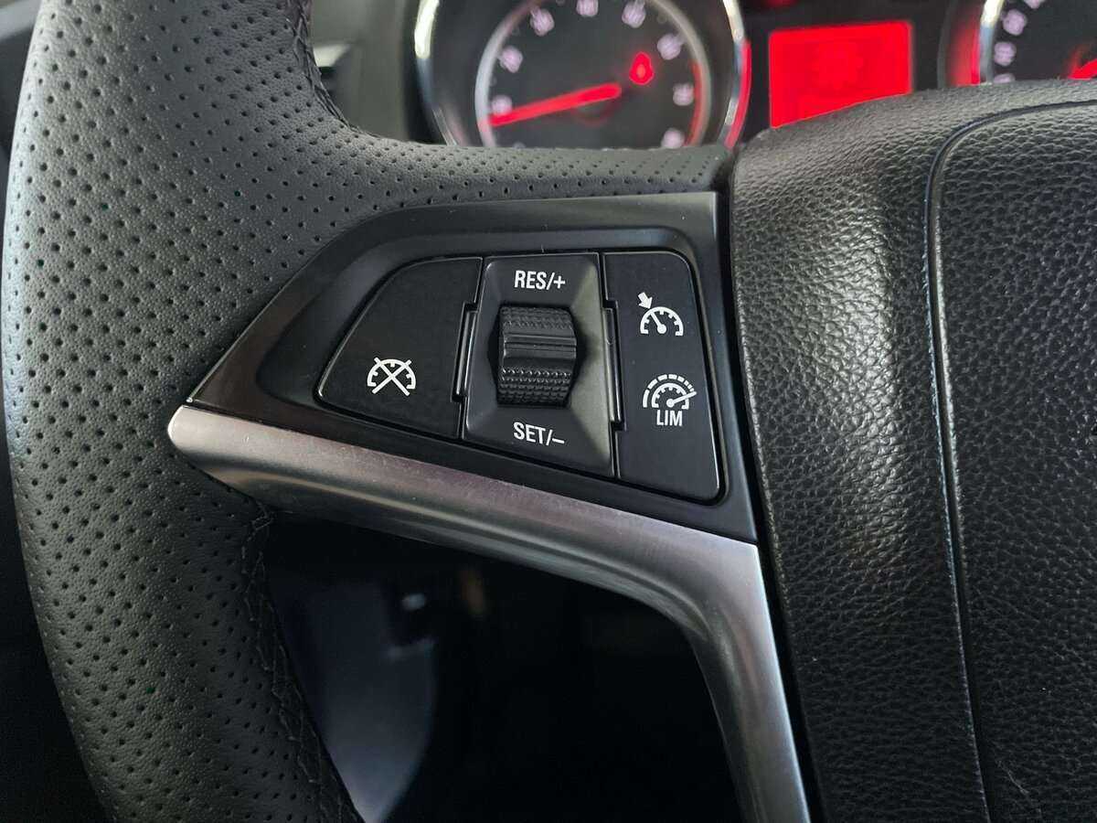 Opel Astra, 2012 - Фото №10