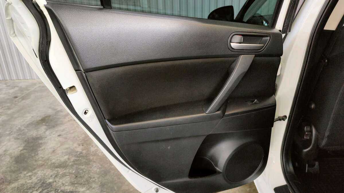 Mazda 3, 2012 - Фото №12