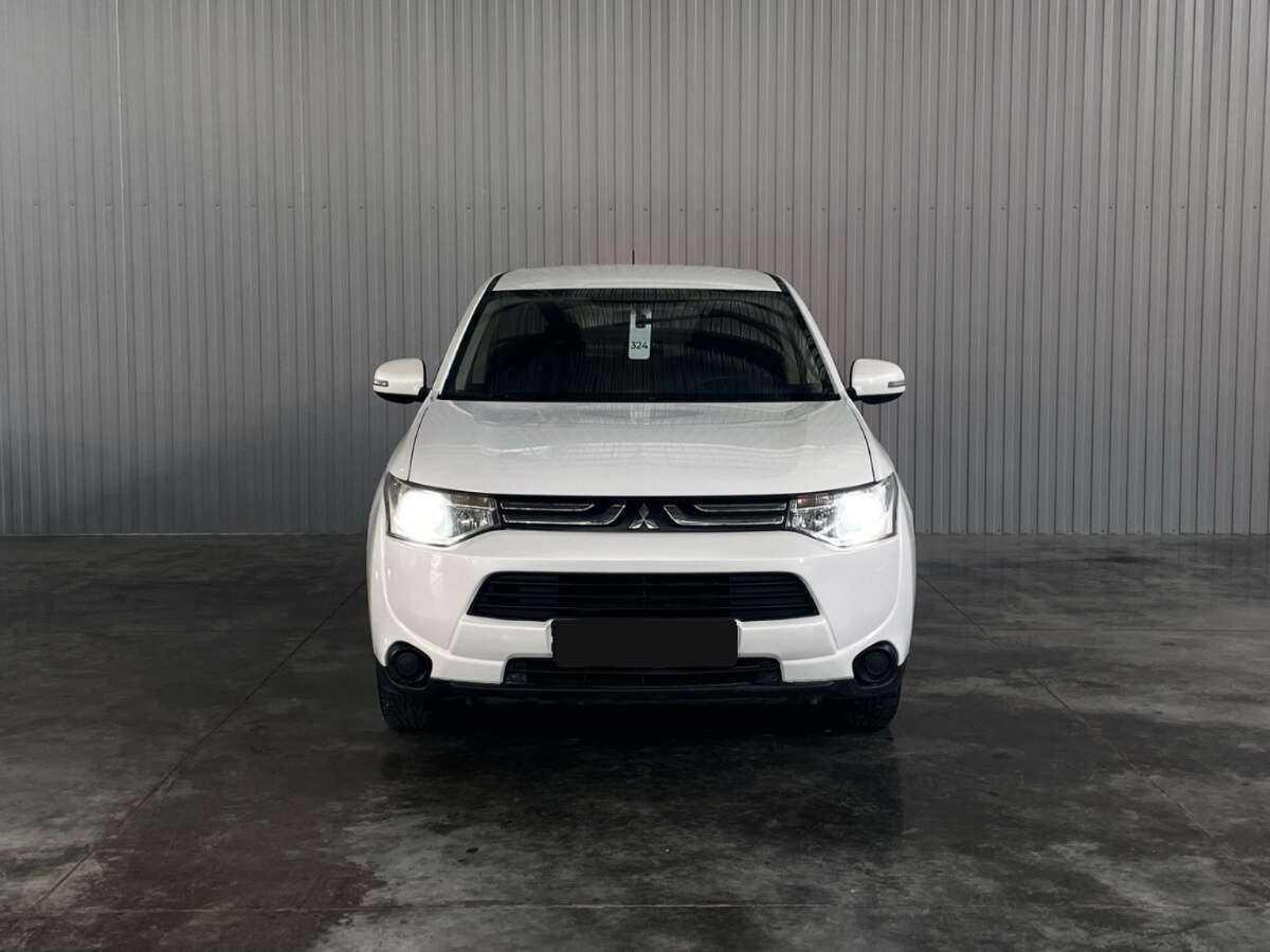 Mitsubishi Outlander, 2013 - Фото №1
