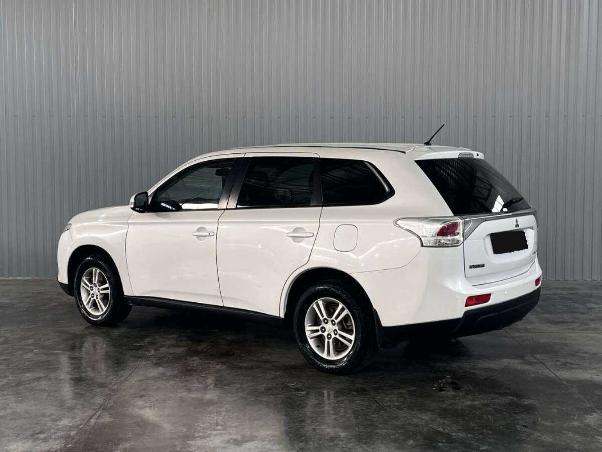 Mitsubishi Outlander, 2013 - Фото №6