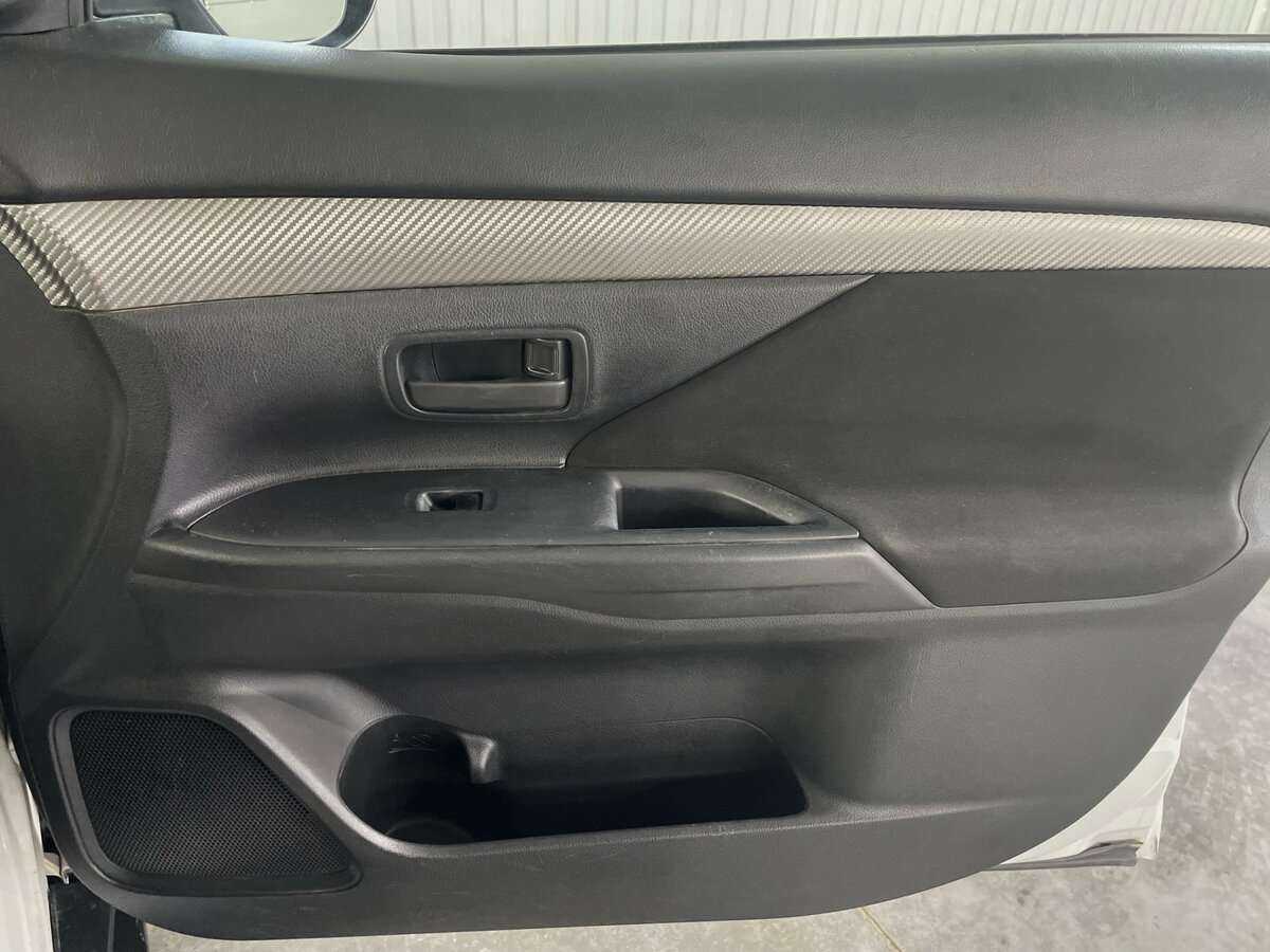 Mitsubishi Outlander, 2013 - Фото №18