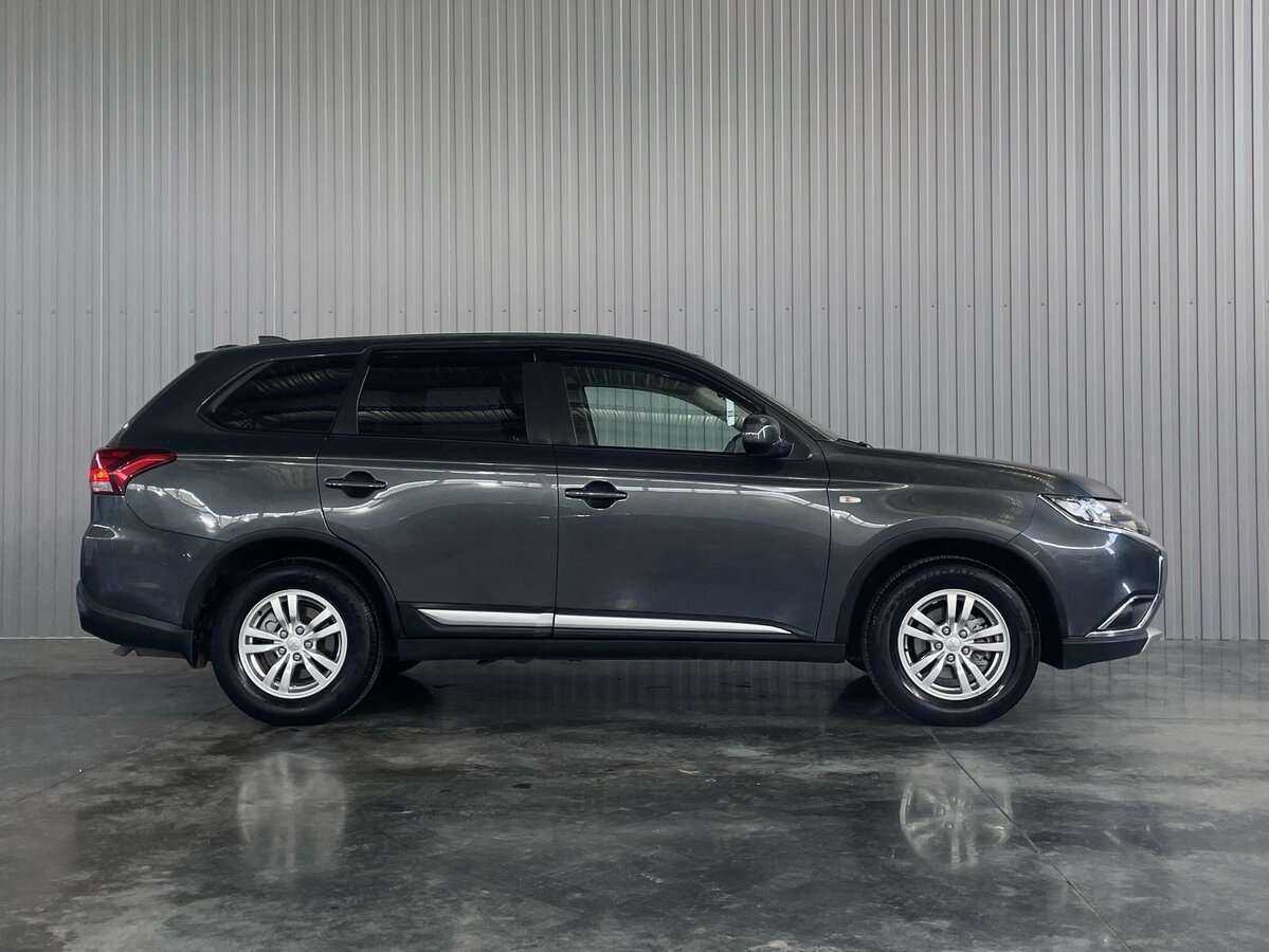Mitsubishi Outlander, 2018 - Фото №3