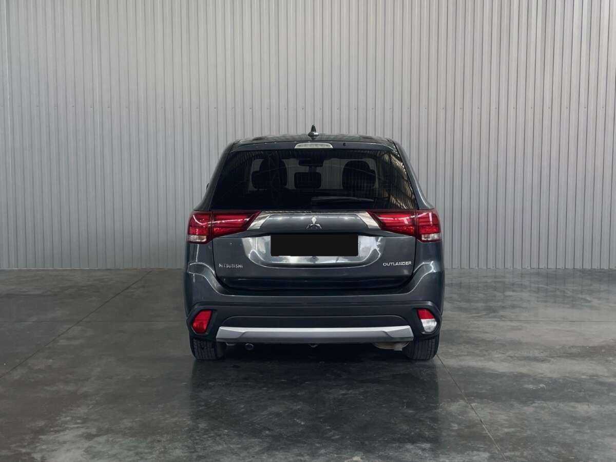 Mitsubishi Outlander, 2018 - Фото №5