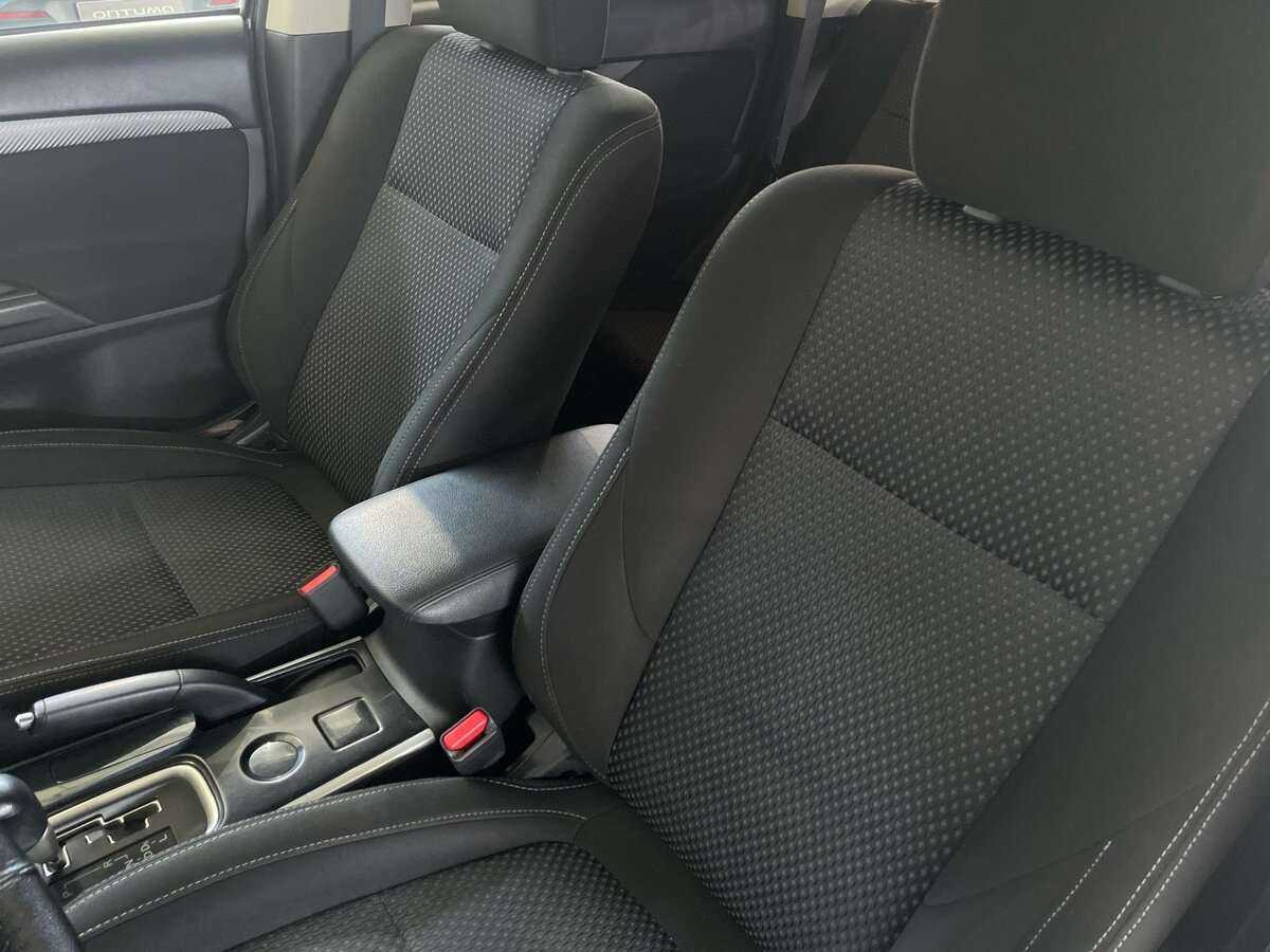 Mitsubishi Outlander, 2018 - Фото №14