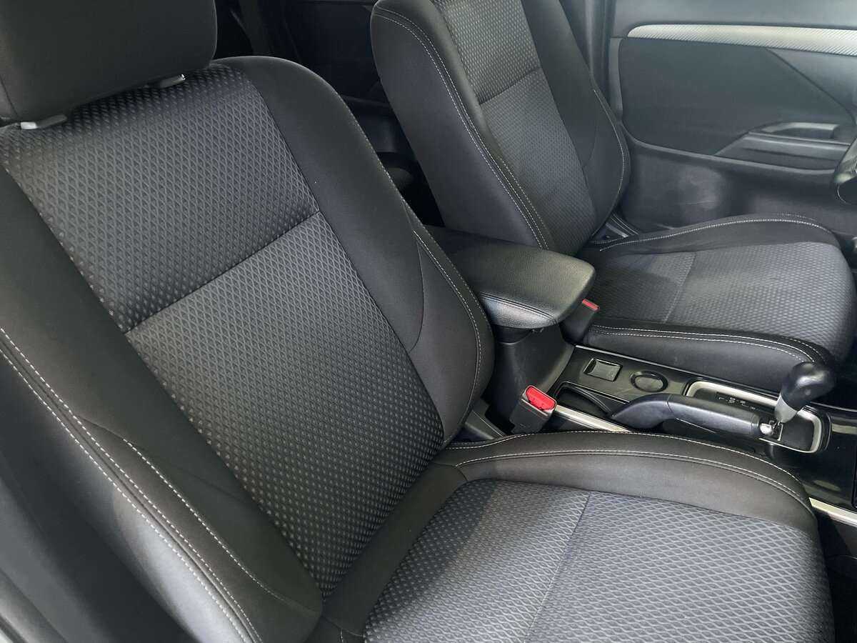 Mitsubishi Outlander, 2018 - Фото №16