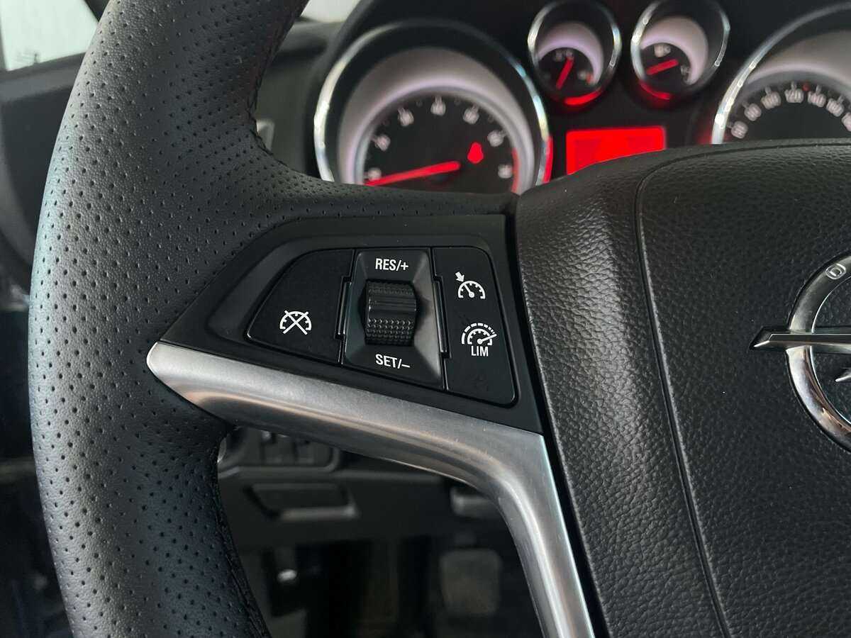 Opel Astra GTC, 2014 - Фото №10