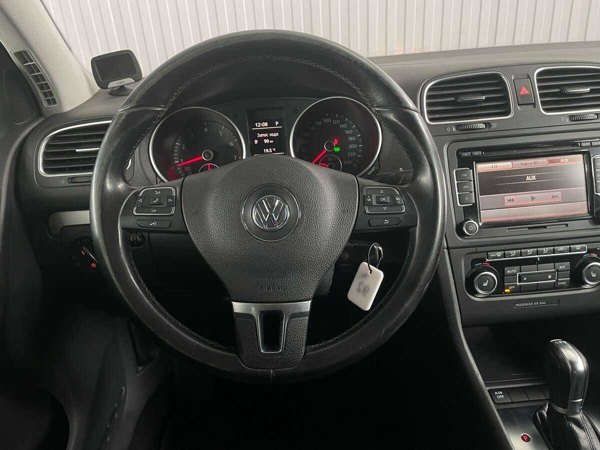 Volkswagen Golf, 2012 - Фото №9