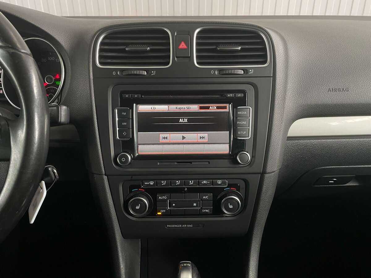 Volkswagen Golf, 2012 - Фото №13