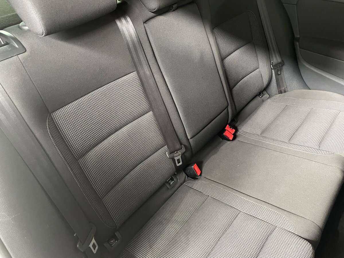 Volkswagen Golf, 2012 - Фото №18