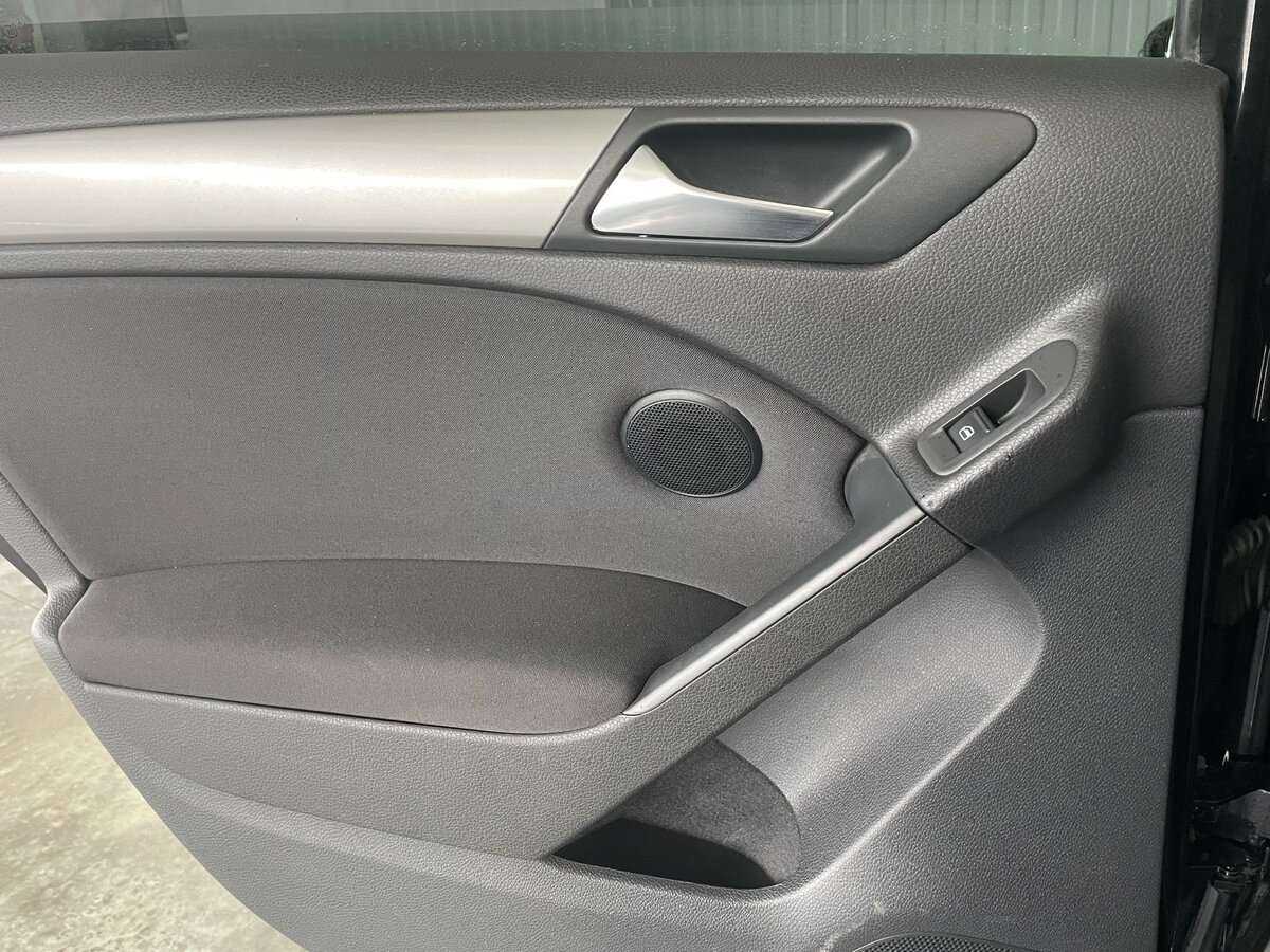 Volkswagen Golf, 2012 - Фото №20