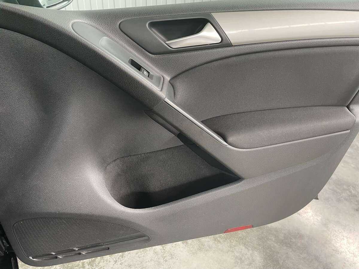 Volkswagen Golf, 2012 - Фото №21