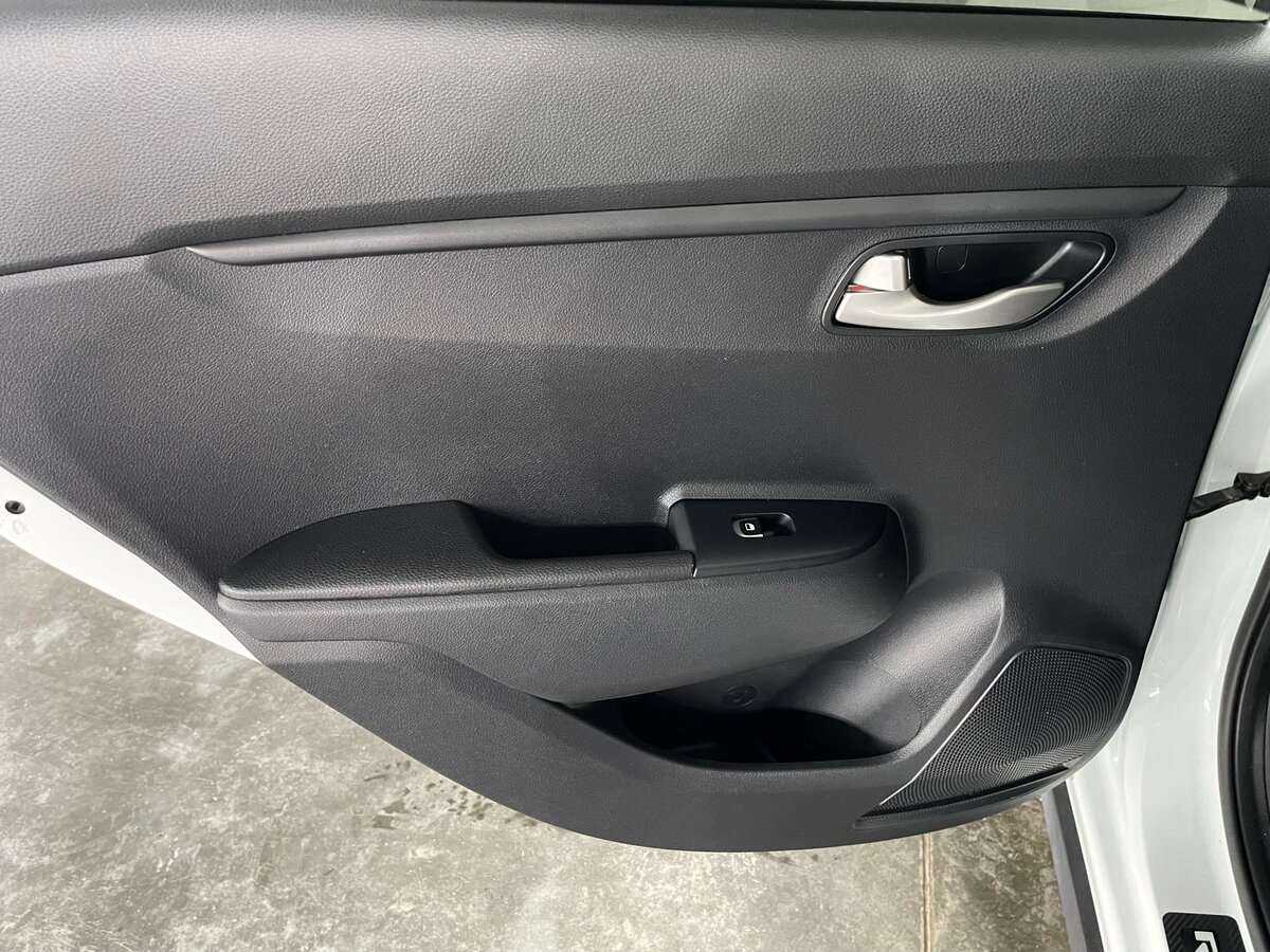 Kia Rio X-Line, 2018 - Фото №20