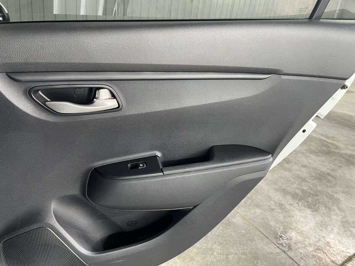 Kia Rio X-Line, 2018 - Фото №22