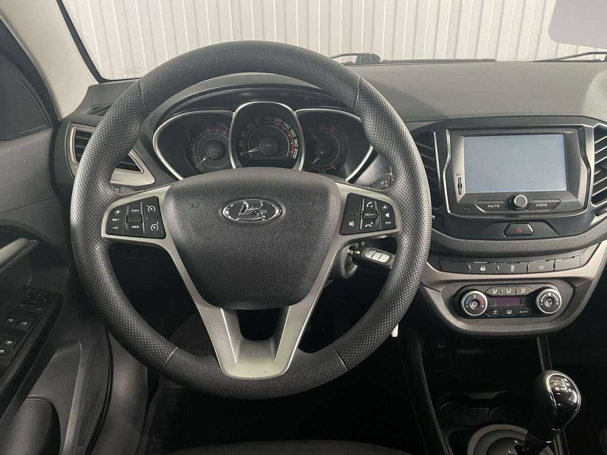 Lada (ВАЗ) Vesta, 2018 - Фото №9