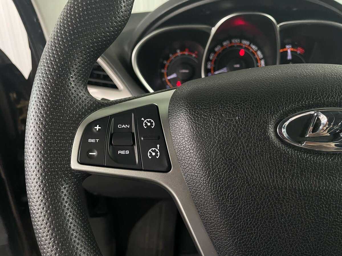 Lada (ВАЗ) Vesta, 2018 - Фото №10